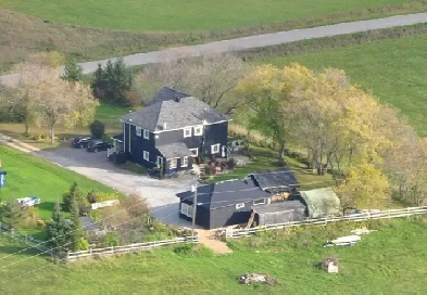 FOR SALE: Charming 6-Bedroom Farmhouse - Mont Ste. Marie Image# 15