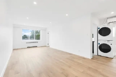 4 1/2 Renovated Apartment in Monkland Village! Image# 1
