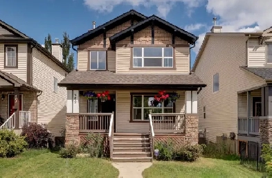 3 BEDROOM AIRDRIE HOME WITH A WALKOUT BASEMENT FOR SALE Image# 6