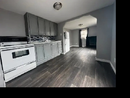 ️ Freshly Renovated 2-Bedroom Mini Home – $1,690/month Image# 1