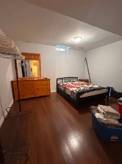 Spacious room with private bathroom for rent Image# 1