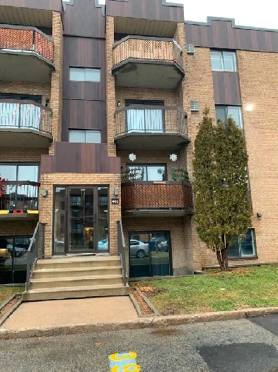 Condo à louer Image# 10