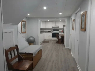 Bright and Spacious for Male (Warden & Ellesmere) Image# 1