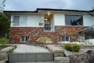 Sept 1,  Bright 3 bedroom main floor Banff Trail by U of C, LRT Image# 4
