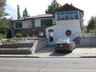 Sept 1st Walkout 2 bedrooms unit Banff Trail by U of C, LRT Image# 1