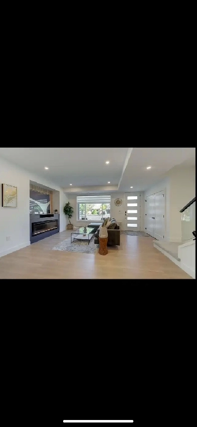 3 bed 3 bath Kelowna townhouse Image# 1