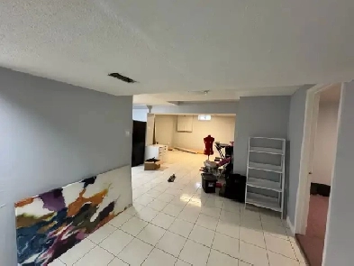 2 bedroom basement for rent bovaird/mountainash Image# 1
