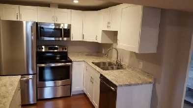 Spacious 2 Bedroom Suite in Sutherland Image# 1