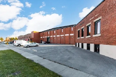 Industrial/Warehouse space in Central Niagara. 3000 sf-$3,185/m Image# 1