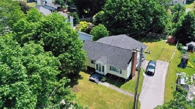 Charming home is move-in ready & waiting for its next chapter Image# 3