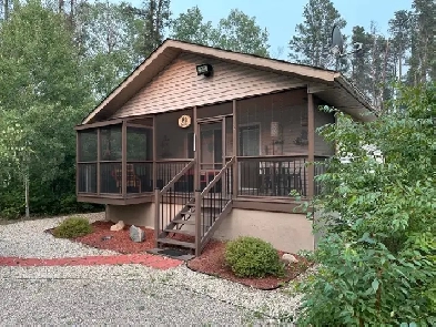 #6 110035 Lakeshore Rd, Belair - Gorgeous, Furnished YR, 2 BR! Image# 4