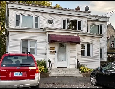 Old Glenridge. 3BDRM Apartment available. $2,600/month Image# 1