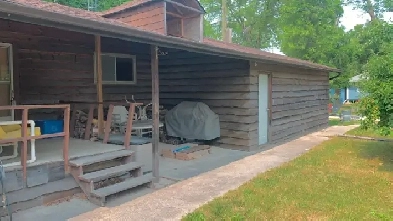 Great 3 bdr cottage with dbl garage in Wpg Beach Image# 8