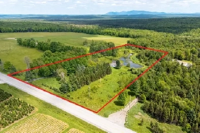 CHALET 4 SAISONS  6 ACRES  BURY Image# 1