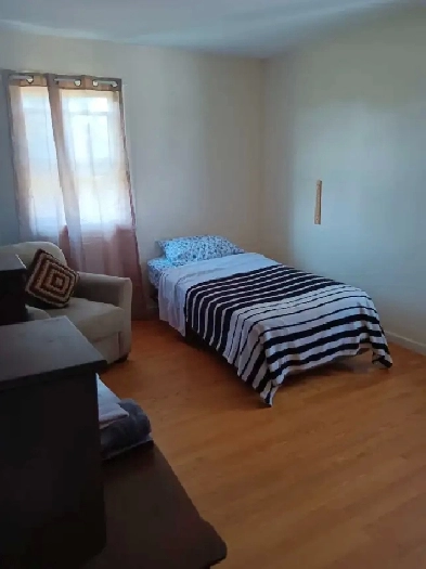 Room for rent in Agusta 20 minutes from Brockville Image# 2