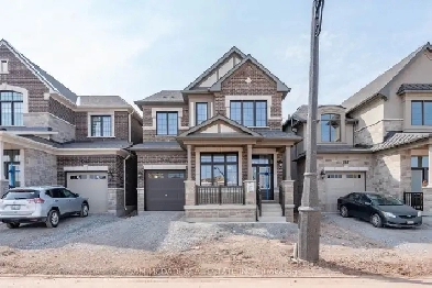 Newly built 4-bedroom 3-bath, detached house in Oakville -Rent Image# 1