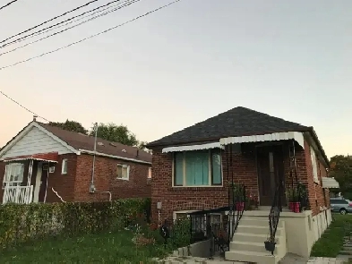 Beautiful 2 bedroom unit for rent near Mimico GO Image# 1