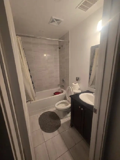 Private room for rent in north york Image# 1