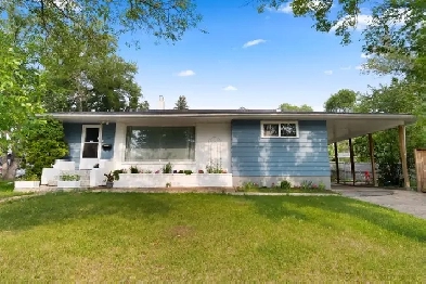 3347 Queen St - Beautifully Updated Bungalow In Lakeview Image# 2