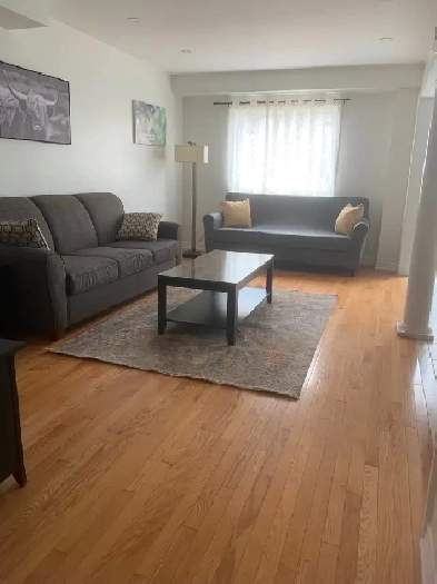 Bedrooms available in Bowmanville townhome Image# 1