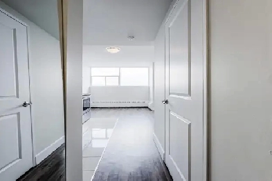 Miscellaneous Apartment for Rent - 555 The West Mall Image# 13