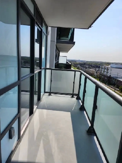 BRAND NEW Luxury Condo FOR LEASE : UC Tower 2, SIMCOE NORTH Image# 1