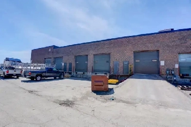 M1 zoned Unit for sale,  auto/truck repair, worship etc Image# 1