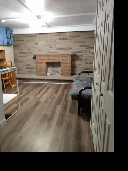 Basement Studio for rent Image# 5