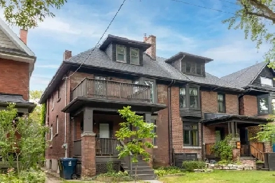 Custom 3 Bedroom home for rent in sought after Roncesvalles! Image# 14
