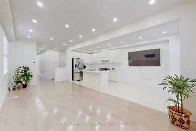 FULL HOUSE FOR RENT IN STOUFFVILLE ! AMAZING Image# 7