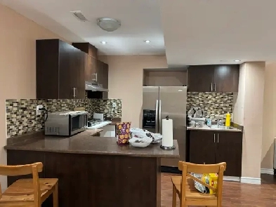 FULLY FURNISHED BASEMENT APARTMENT Image# 5
