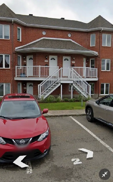 Grand 4 1/2 Image# 9