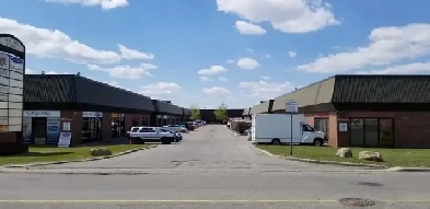 1400 sqft Warehouse bay for lease Image# 2