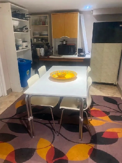 Male guest room $500 off portage ave westend quite street Image# 6