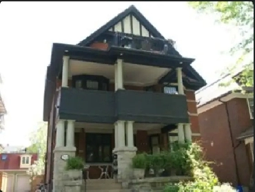 2BR Basement in Annex Mansion – Backyard, Character, Space! – Se Image# 2
