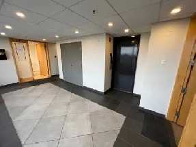 bureaux à louer à Laval / Office for rent in Laval Image# 3