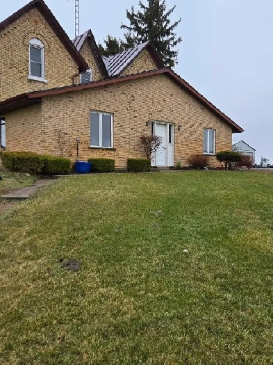 1 bedroom country unit Image# 5
