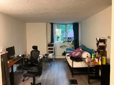 1299$ - Large 3 1/2 apartment available starting August 1 Image# 3