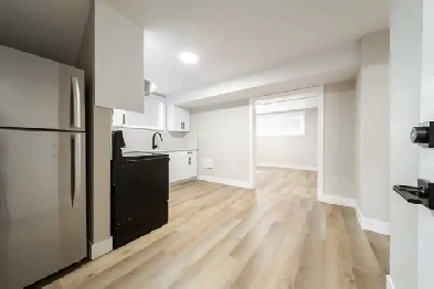 Multiple Renovated Suites Available in Belvedere incl. Utilities Image# 6