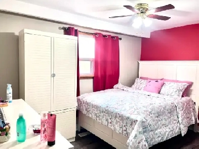 Furnished bedroom on MAIN FLOOR for GIRLS ONLY IN MALTON Image# 6
