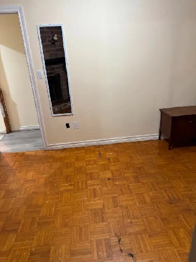 SHARING MASTER BED ROOM IN MAIN HOUSE IN MALTON ONLY FOR GIRLS Image# 1