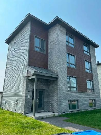 Appartement 4 1/2 à louer, 2 chambres Image# 1