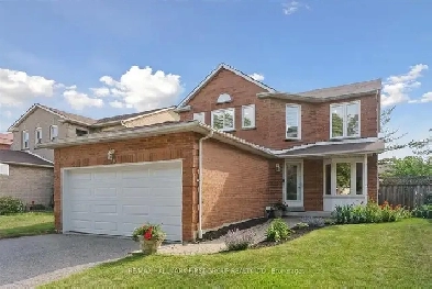 Spacious 4 Bdrm Detached Home with 2x Car Gar! Image# 1