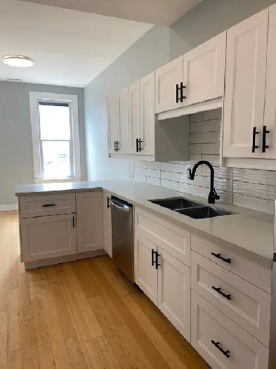 Renovated two bedroom unit available Oct 1st Image# 1