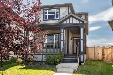 3  bed, 2.5  bath, double garage on a corner lot in McConachie! Image# 7