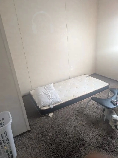 Room for rent. Image# 1