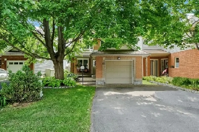 Beautifully Updated 3-Bed Detached Home in Barrhaven Image# 2
