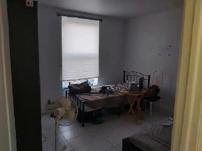 very spacious cheap room downtown Image# 1