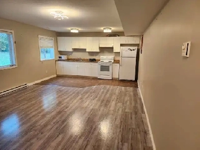 1 bdrm suite near unbc Image# 1