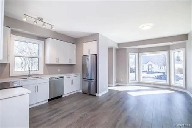 2-145 Traverse Ave - Spacious 3 Bedroom, 1 Bathroom Image# 8